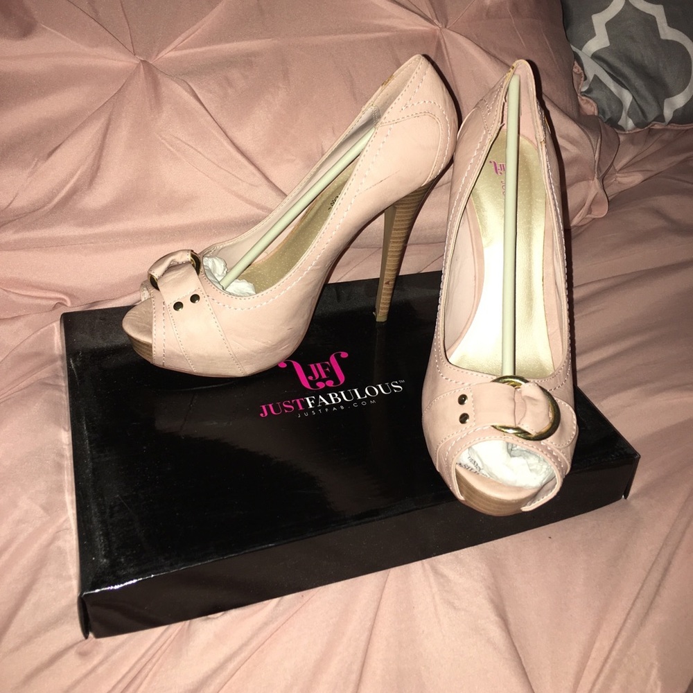 Peep-Toe Pumps